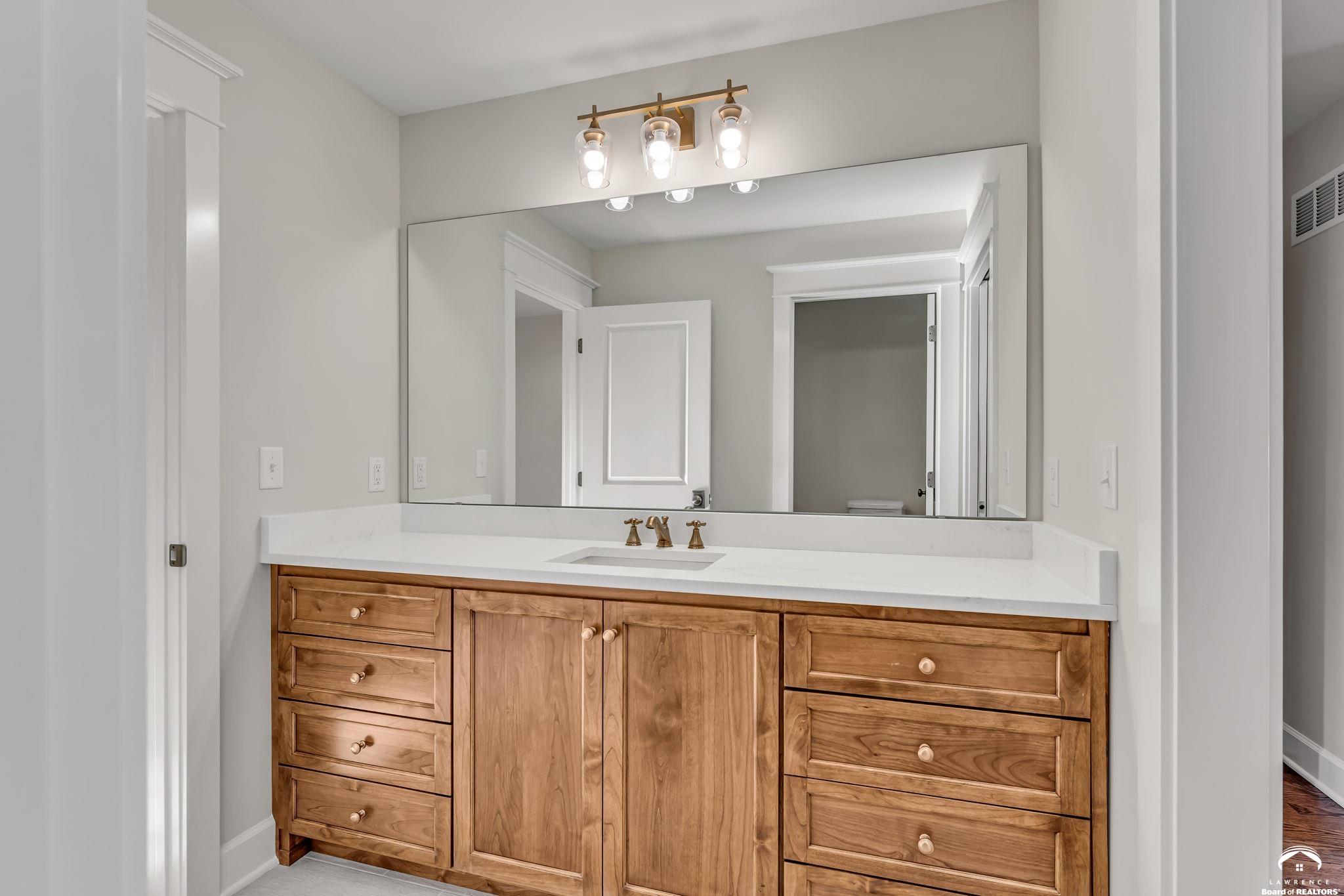 2046 Kentucky Street Lawrence, KS 66046 - Photo 35 of 54