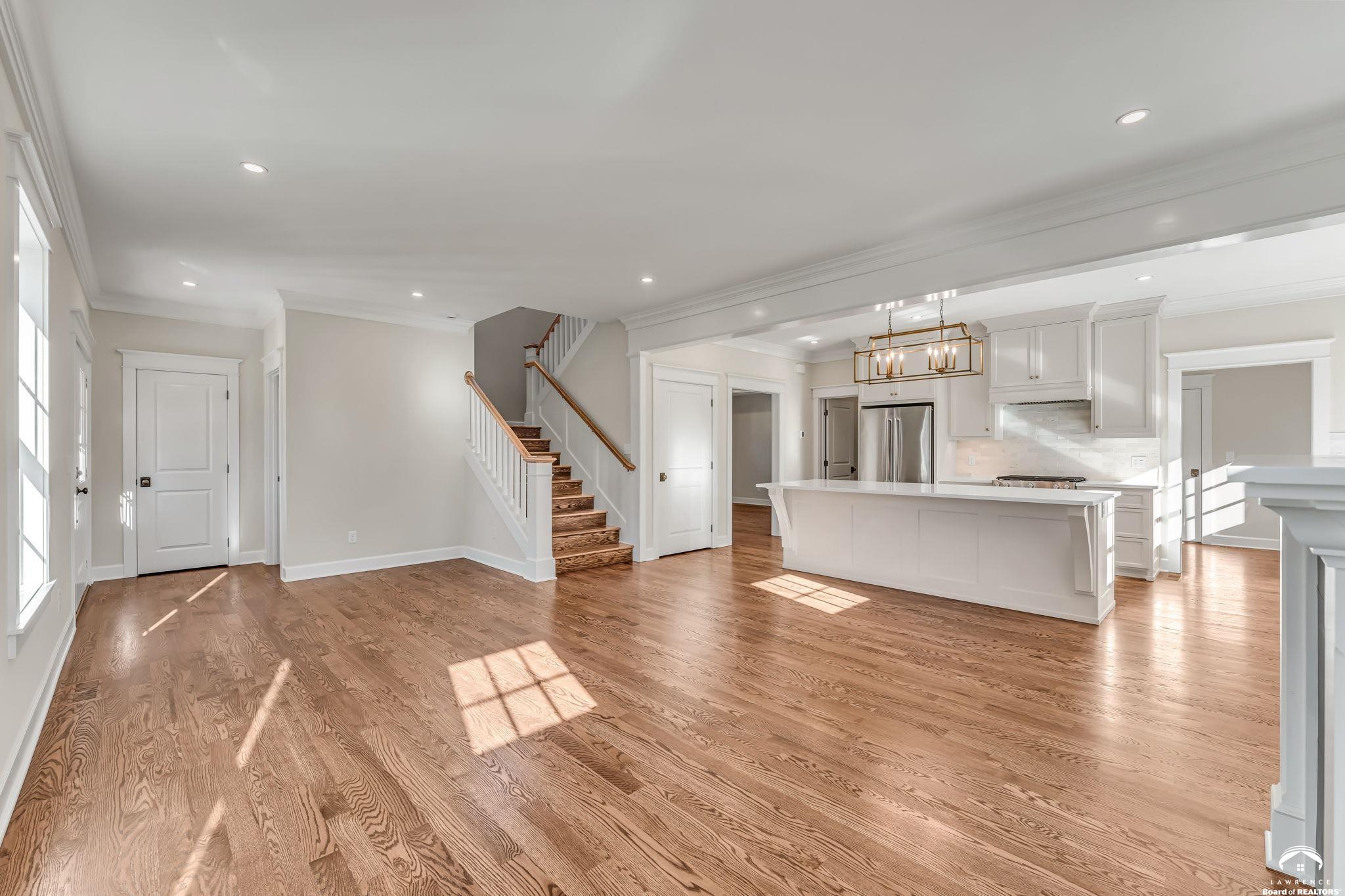 2046 Kentucky Street Lawrence, KS 66046 - Photo 9 of 54