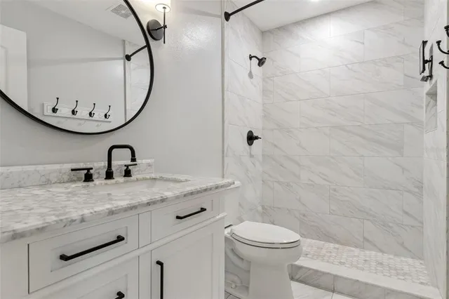 $710,000 | 4240 North Landmark Drive, Orlando, FL 32817