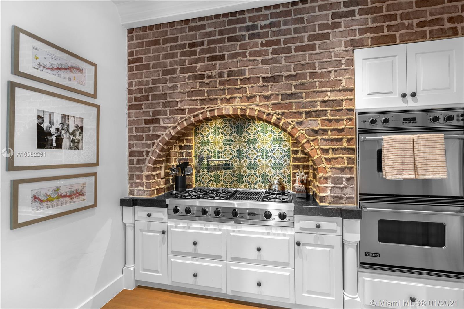 6401 Pinetree Dr Circle Miami Beach, FL 33140 - Photo 37 of 43