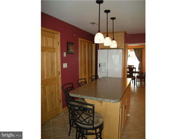 1518 Valley Road Bethlehem, PA 18018 - Photo 3 of 14 Gallery Image 3