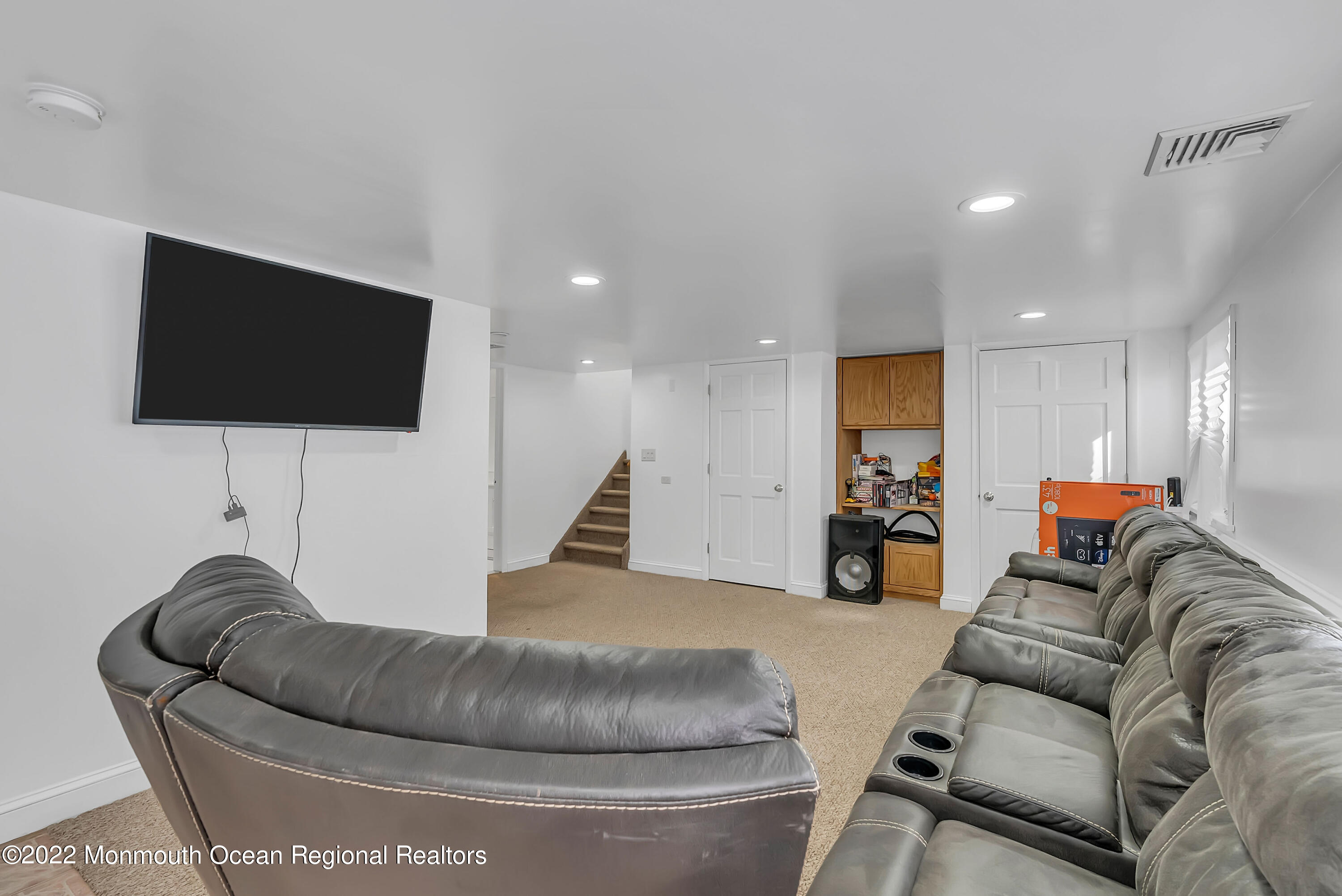 17 Johnston Street Oakhurst, NJ 07755 - Photo 21 of 32 MJB01305