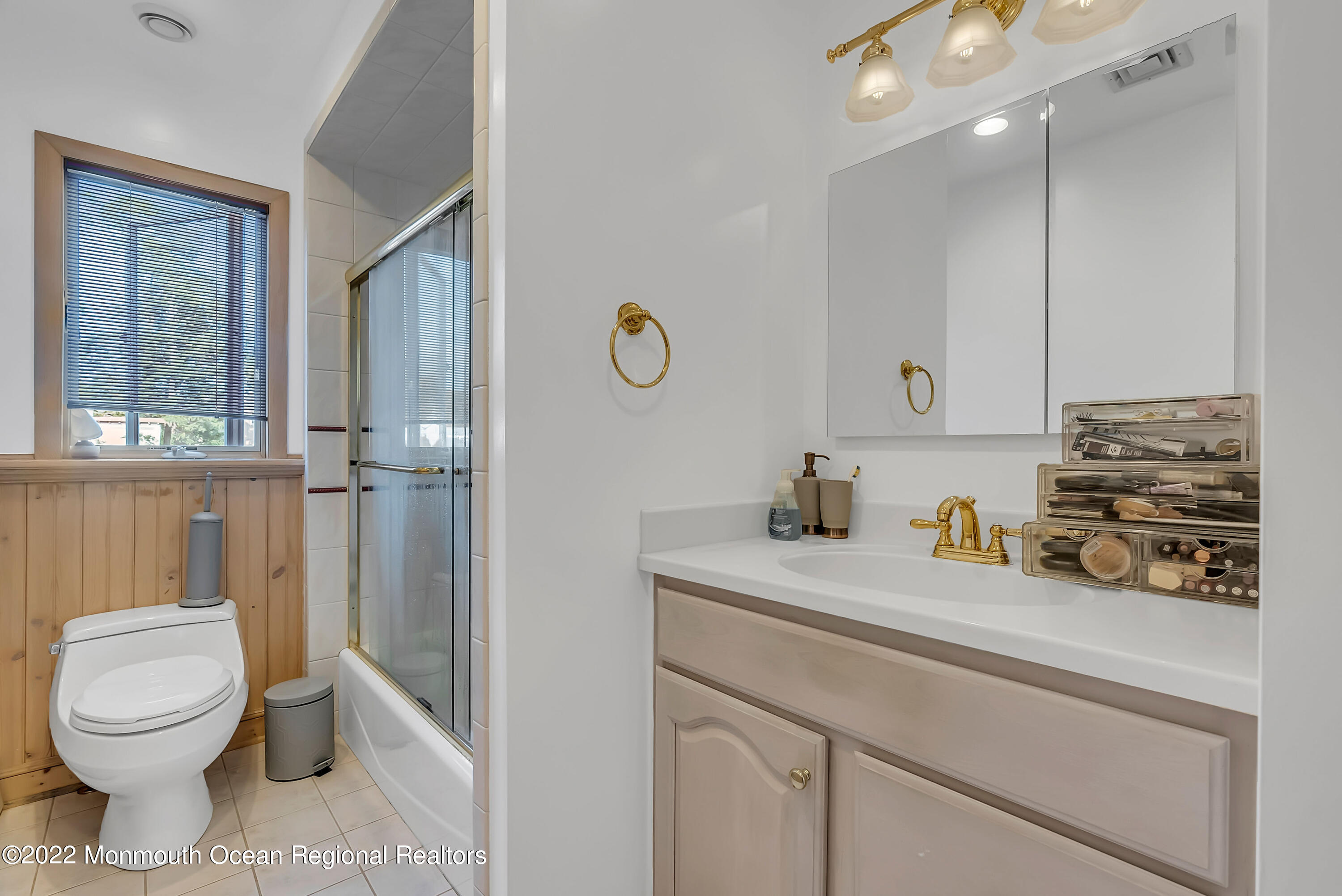 17 Johnston Street Oakhurst, NJ 07755 - Photo 27 of 32 MJB01335