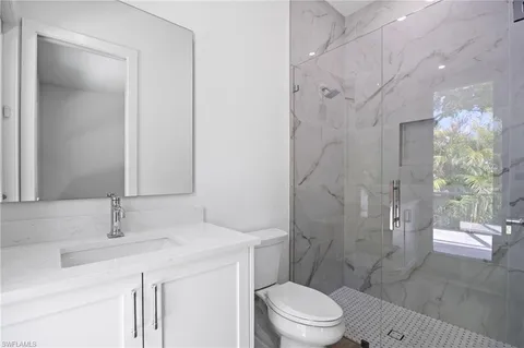 $1,595,000 | 82 Tahiti Road, Marco Island, FL 34145
