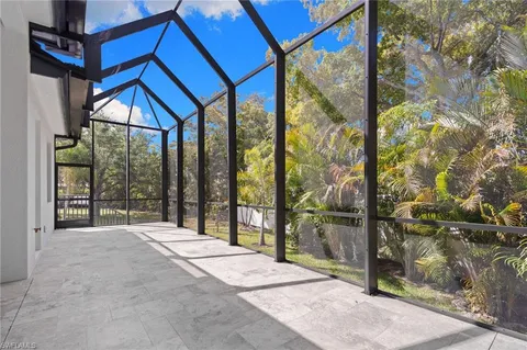 $1,595,000 | 82 Tahiti Road, Marco Island, FL 34145