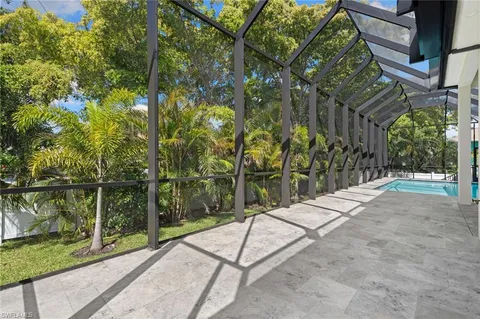 $1,595,000 | 82 Tahiti Road, Marco Island, FL 34145