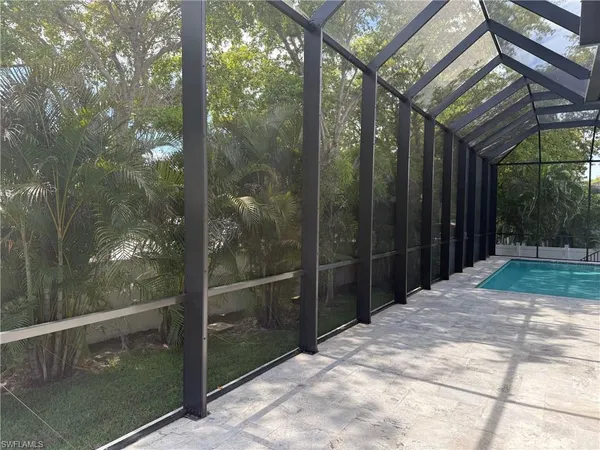 $1,595,000 | 82 Tahiti Road, Marco Island, FL 34145