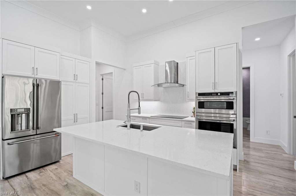 82 Tahiti Road Marco Island, FL 34145 - Photo 7 of 35