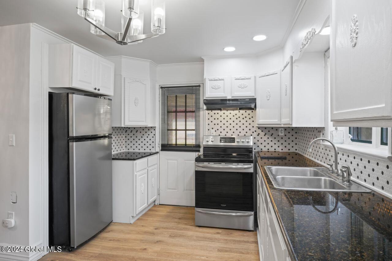 802 6th Avenue Troy, NY 12182 - Photo 6 of 50 802_6th_Ave_Troy_NY_12182_1_ (35)