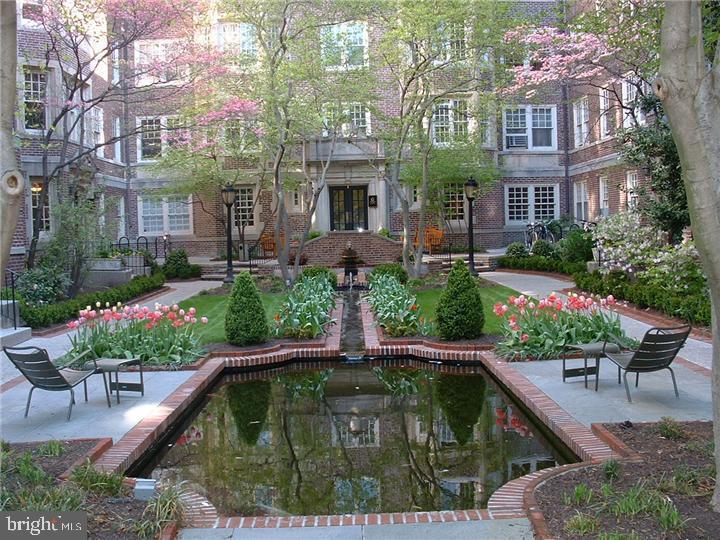 4643 Pine Street, Unit C411 Philadelphia, PA 19143 - Photo 10 of 63 Enjoy the 'Ponds' and Fountains.