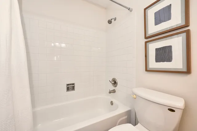 $239,900 | 252 Appletree Court, Buffalo Grove, IL 60089