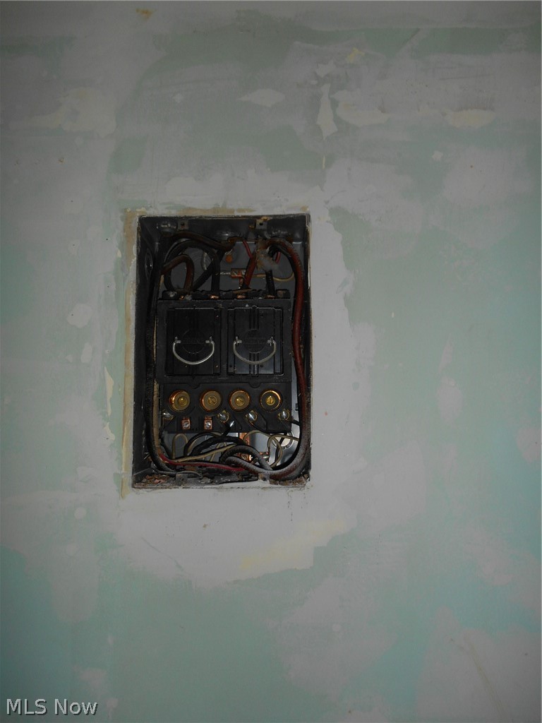 2512 Port Clinton Road Fremont, OH 43420 - Photo 13 of 25 Gallery Image 13