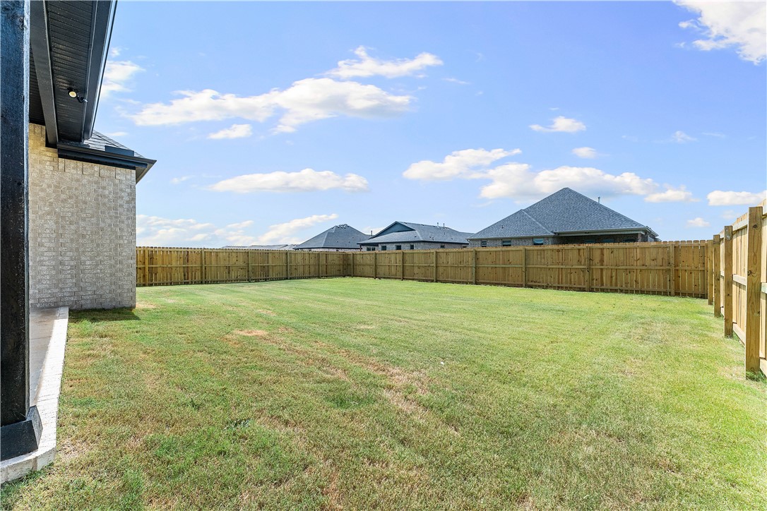 1805 Hagerty Street Pea Ridge, AR 72751 - Photo 12 of 27 Fenced in backyard