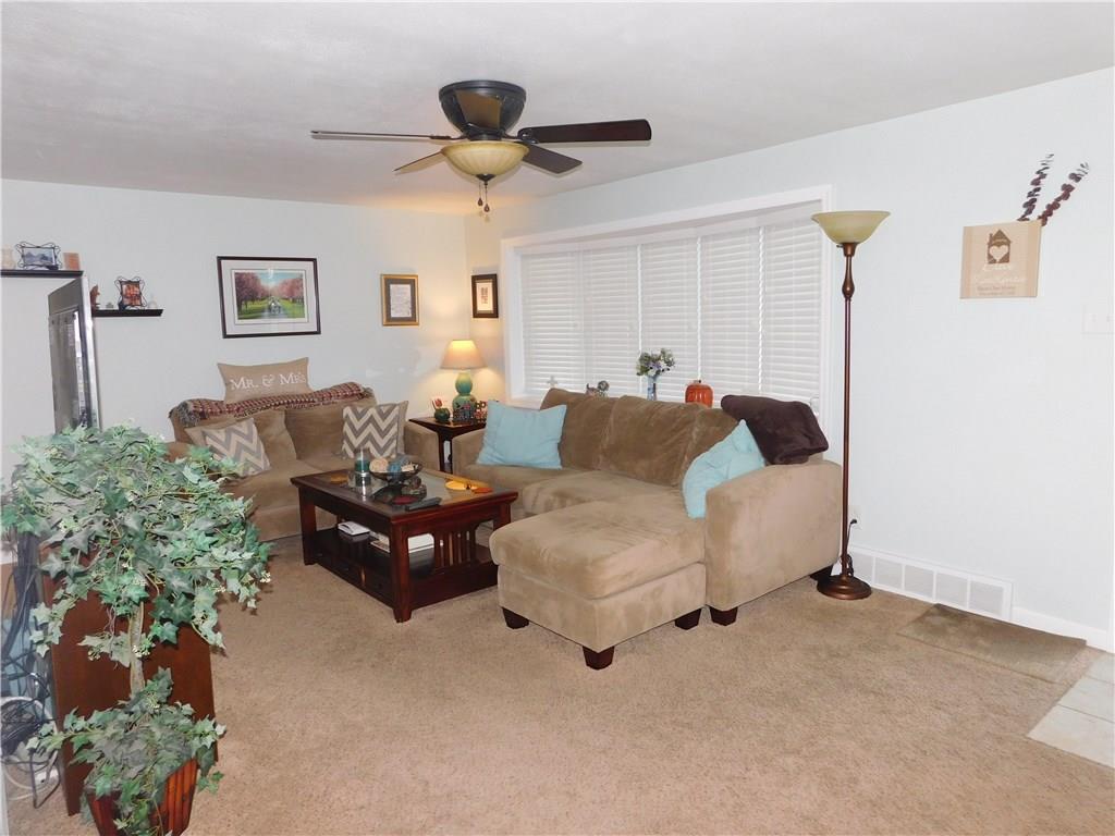 534 Spring Valley Road West Mifflin, PA 15122 - Photo 4 of 24 Gallery Image 4