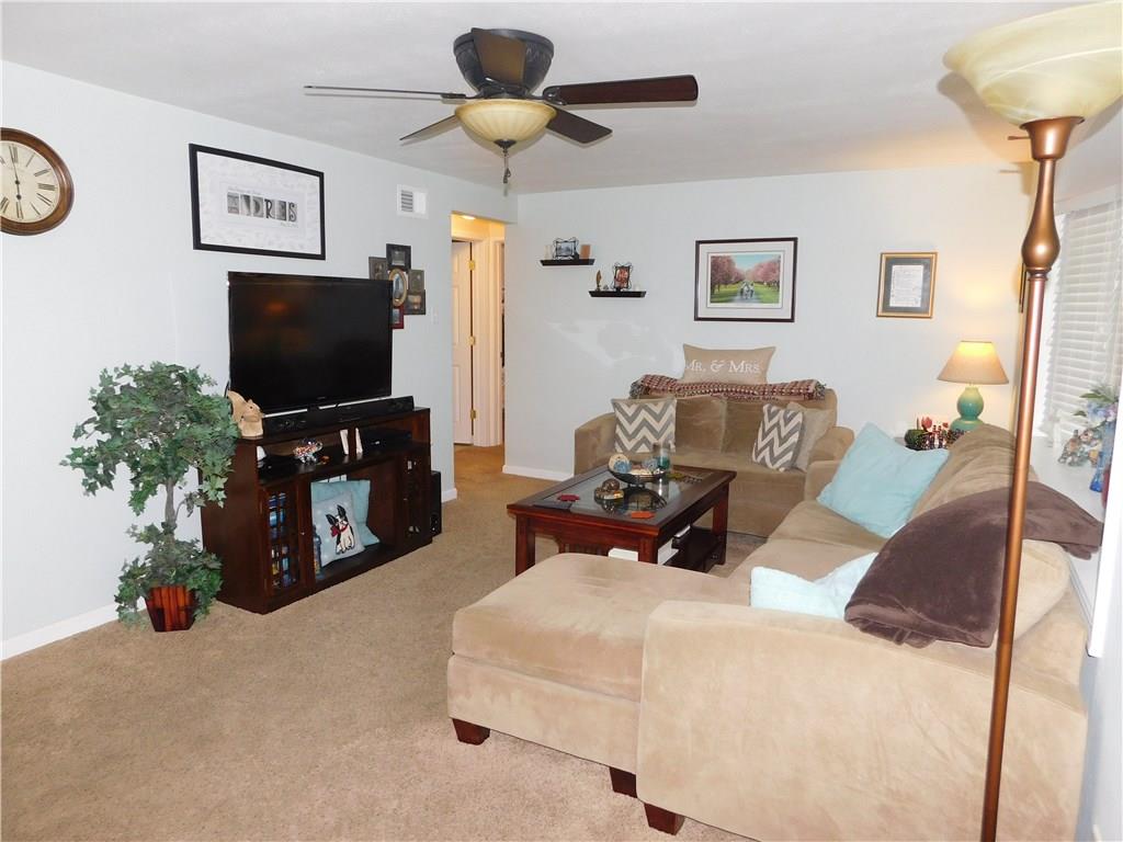 534 Spring Valley Road West Mifflin, PA 15122 - Photo 5 of 24 Gallery Image 5