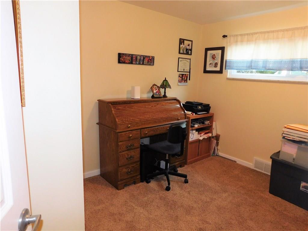 534 Spring Valley Road West Mifflin, PA 15122 - Photo 10 of 24 Gallery Image 10