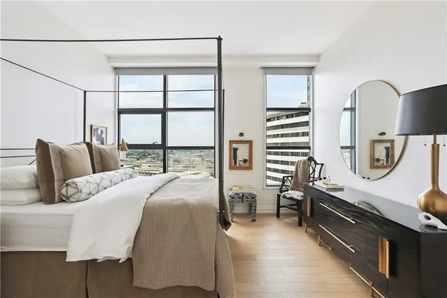 $575,000 | 1001 Julia Street, Unit 13G, New Orleans, LA 70113