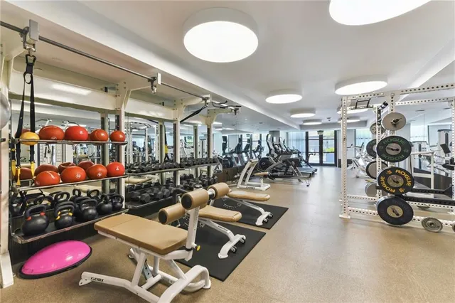 $575,000 | 1001 Julia Street, Unit 13G, New Orleans, LA 70113