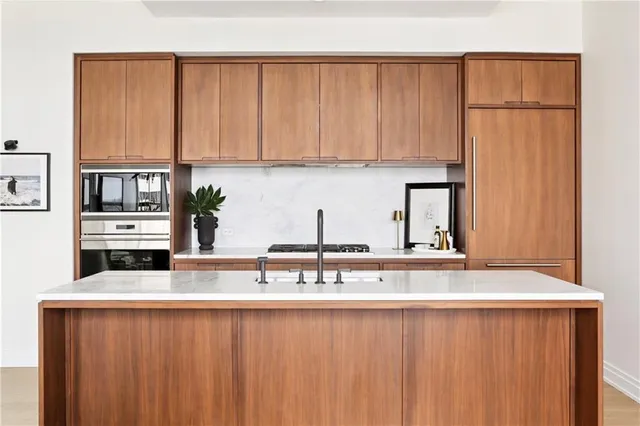 $575,000 | 1001 Julia Street, Unit 13G, New Orleans, LA 70113