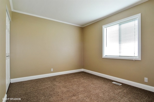 137 Kingston Road Bolingbrook, IL 60440 - Photo 12 of 18