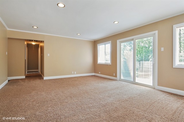 137 Kingston Road Bolingbrook, IL 60440 - Photo 5 of 18