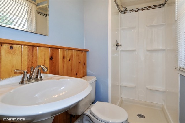 137 Kingston Road Bolingbrook, IL 60440 - Photo 10 of 18