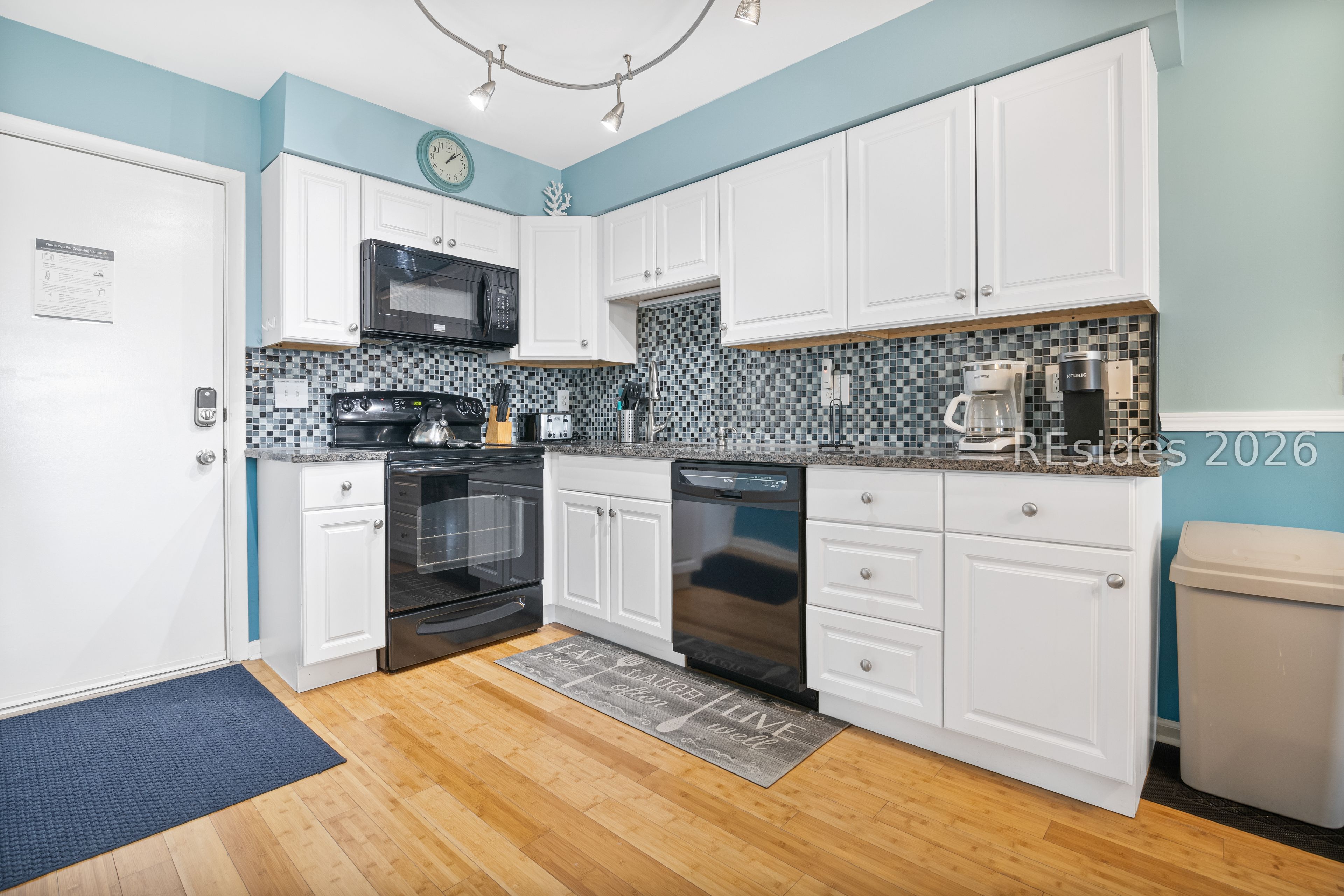 45 Folly Field Road, Unit 2J Hilton Head Island, SC 29928 - Photo 8 of 30