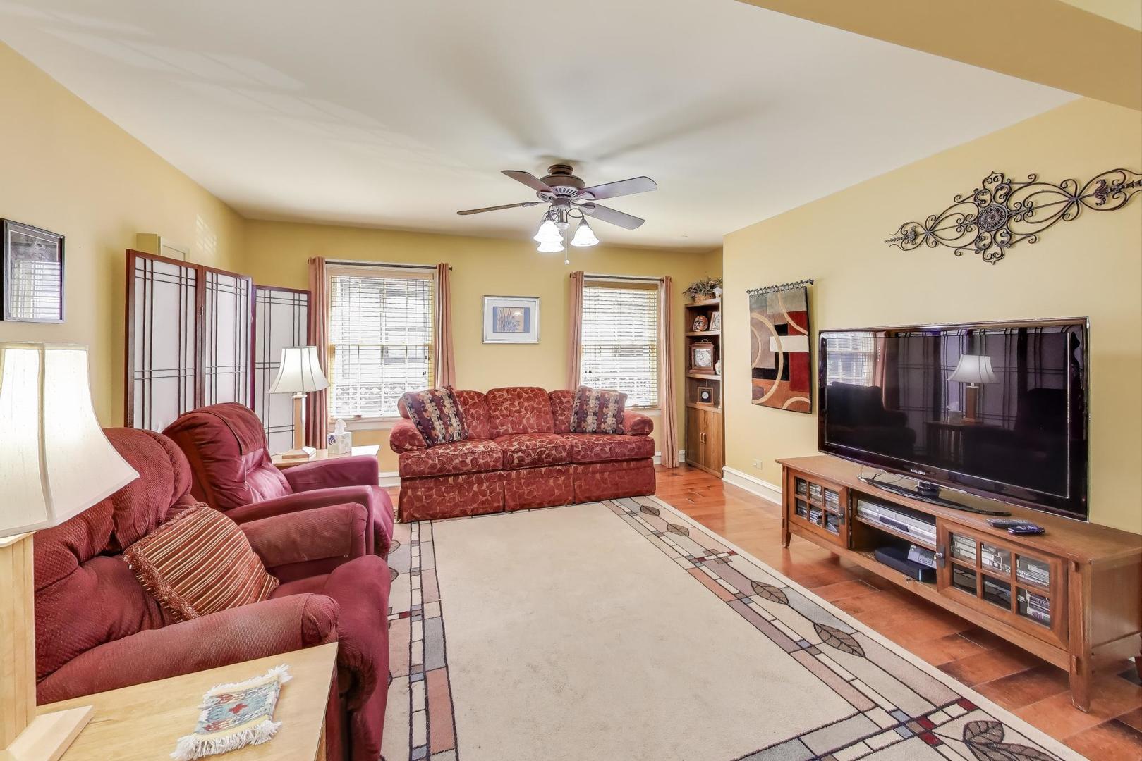 586 Saylor Avenue Elmhurst, IL 60126 - Photo 12 of 35