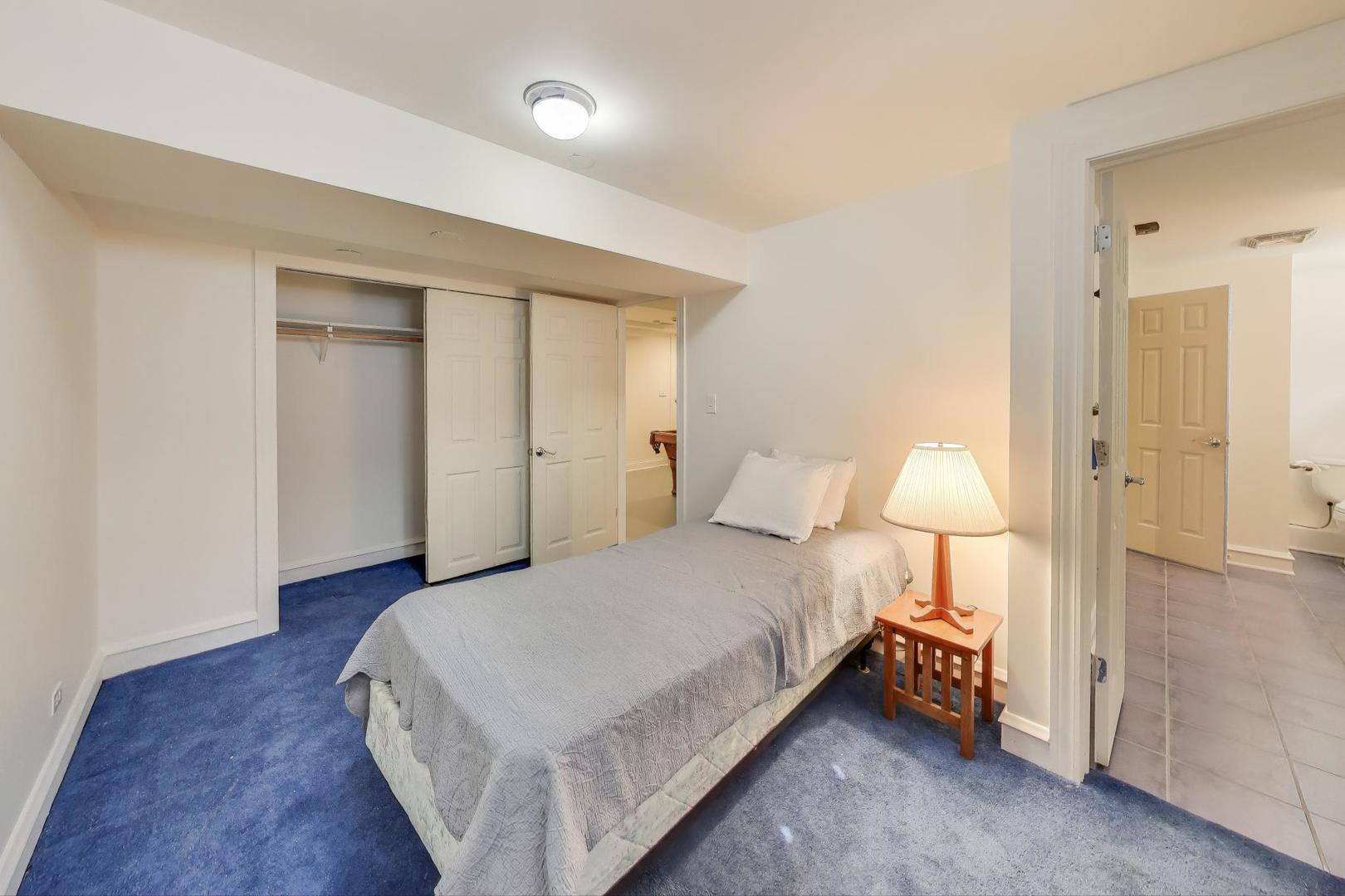 586 Saylor Avenue Elmhurst, IL 60126 - Photo 26 of 35