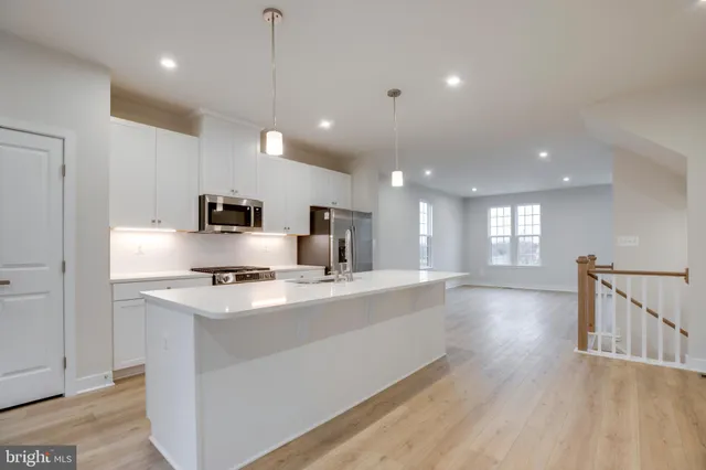 $3,400 | 4492 Blush Peony Terrace, Chantilly, VA 20151