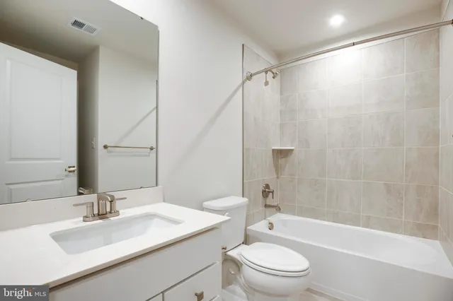 $3,400 | 4492 Blush Peony Terrace, Chantilly, VA 20151