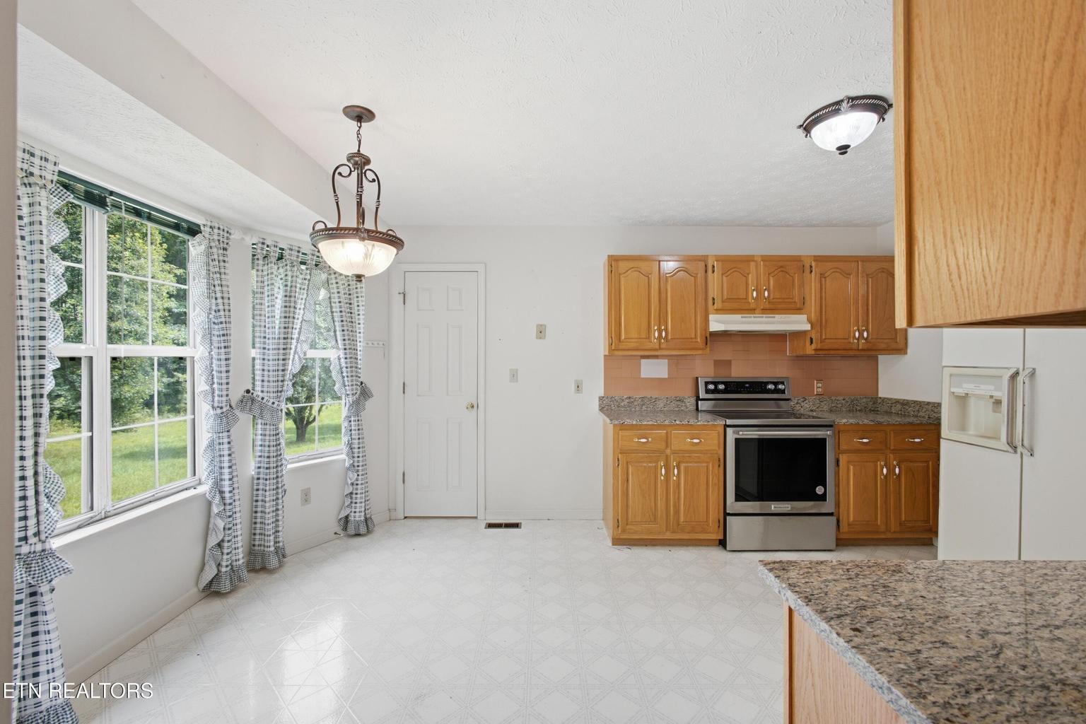 443 Old Poplar Springs Road Kingston, TN 37763 - Photo 14 of 48 14