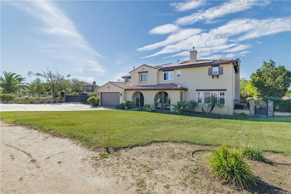 $1,420,000 | 17797 Canyonwood Drive, Riverside, CA 92504