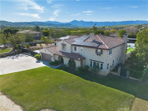 $1,420,000 | 17797 Canyonwood Drive, Riverside, CA 92504