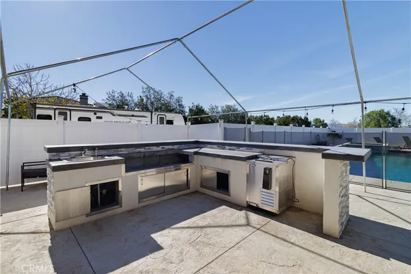 $1,420,000 | 17797 Canyonwood Drive, Riverside, CA 92504