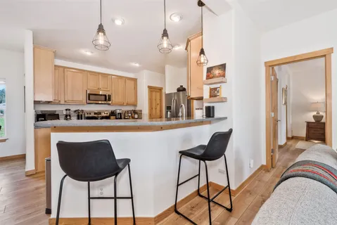 $775,000 | 32404 Ute Trail, Oak Creek, CO 80467