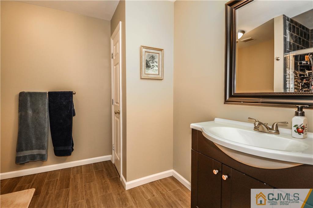 267 Retta Court Piscataway, NJ 08854 - Photo 18 of 25 Gallery Image 18