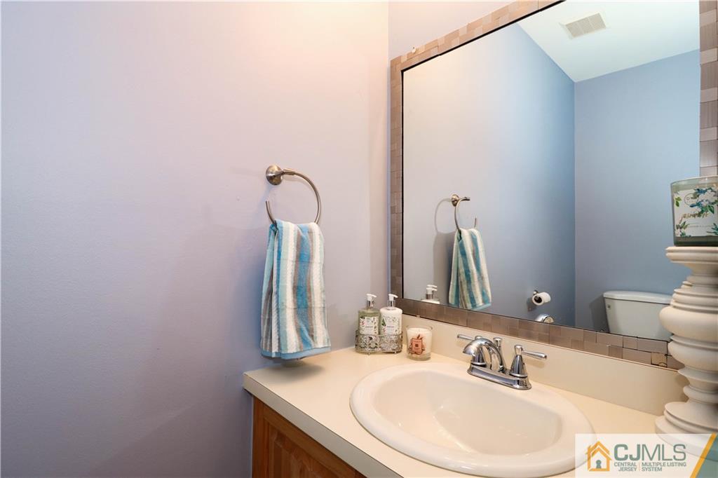 267 Retta Court Piscataway, NJ 08854 - Photo 23 of 25 Gallery Image 23
