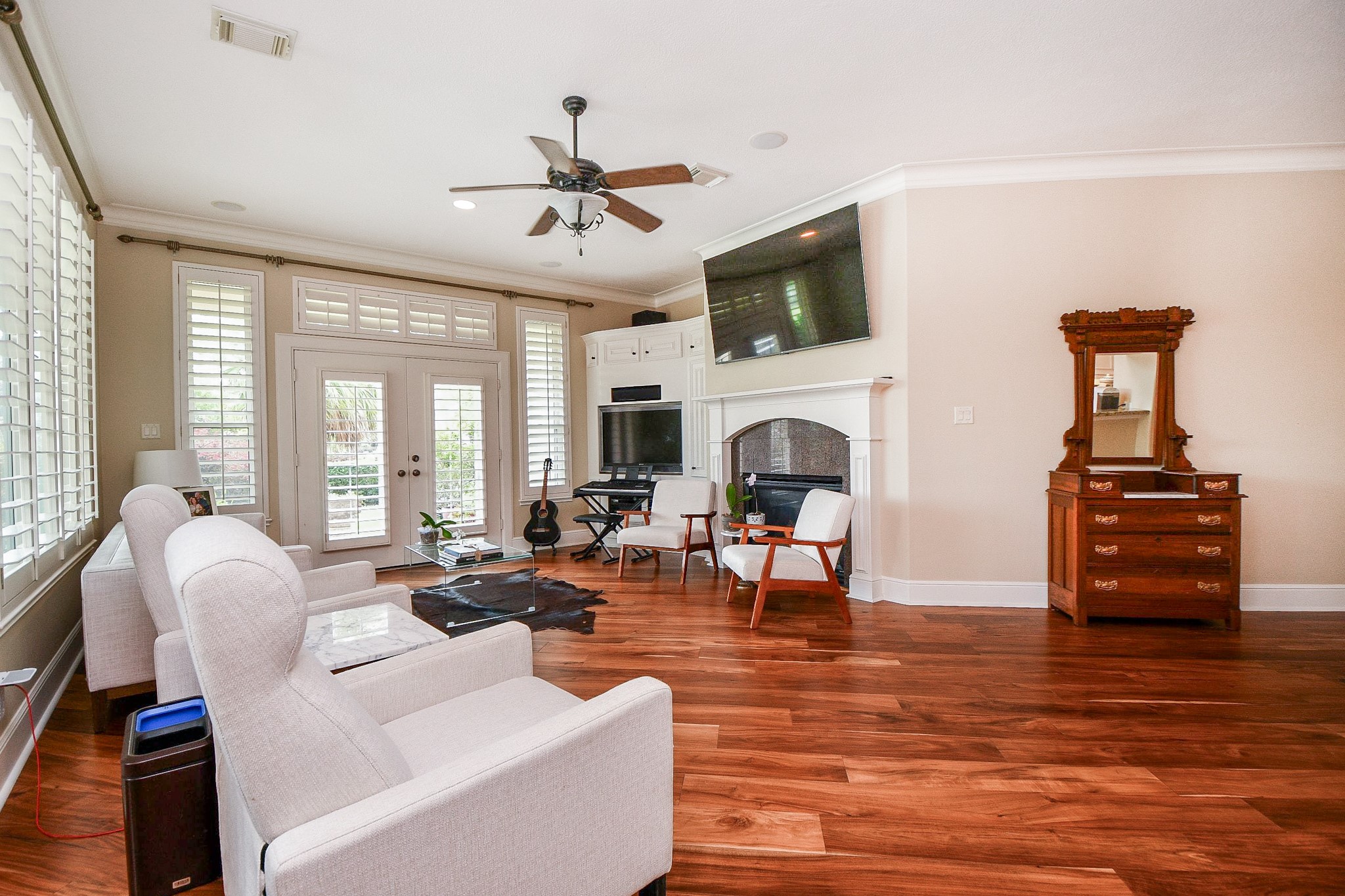 12711 Waterside Way Houston, TX 77041 - Photo 18 of 48 Gorgeous upgrade hardwood floors.