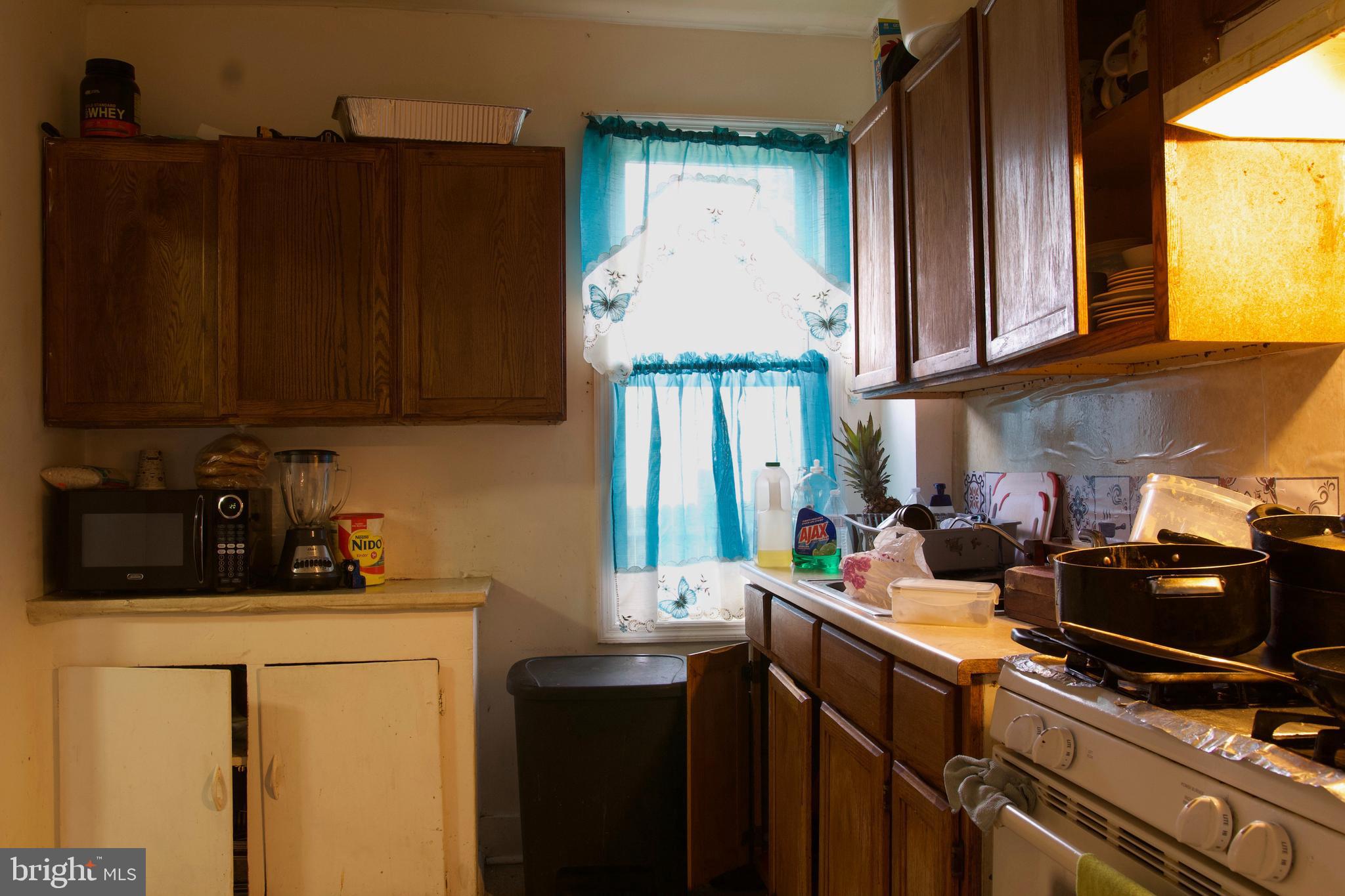 708 East Montrose Street Vineland, NJ 08360 - Photo 11 of 29 unit 1 kitchen