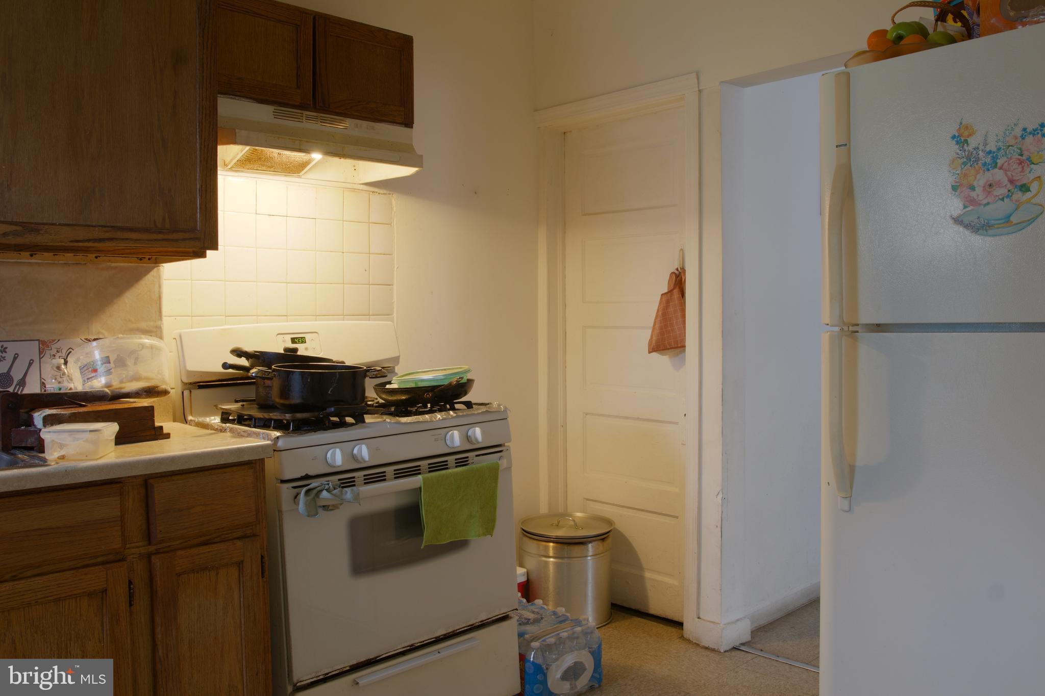 708 East Montrose Street Vineland, NJ 08360 - Photo 12 of 29 unit 1 kitchen