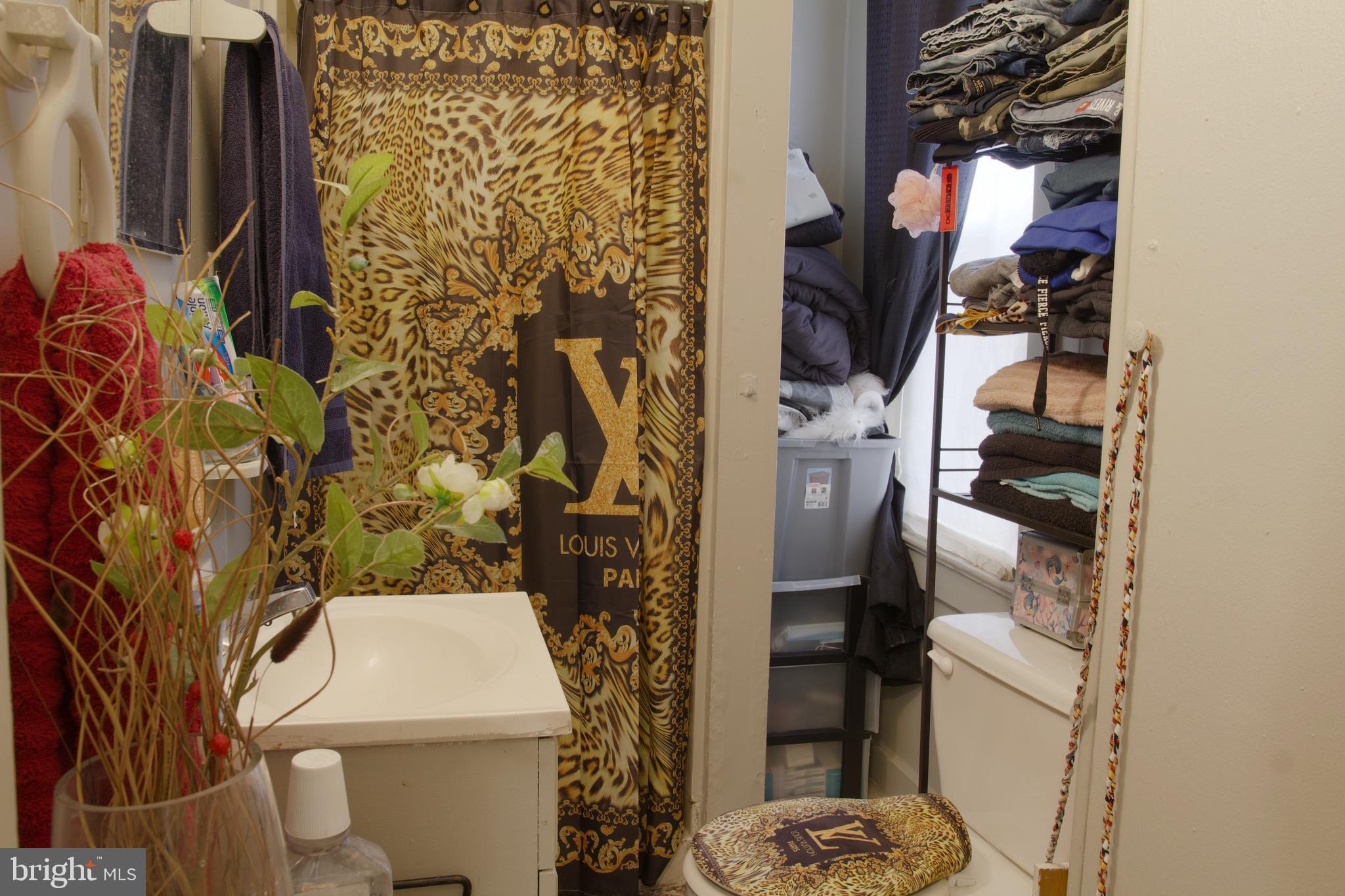 708 East Montrose Street Vineland, NJ 08360 - Photo 24 of 29 unit 2 bathroom