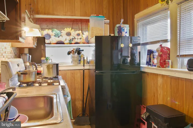 $375,000 | 708 East Montrose Street, Vineland, NJ 08360