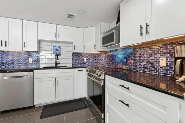 $375,000 | 151 Calhoun Avenue, Unit 301, Destin, FL 32541