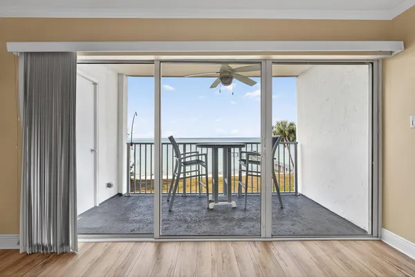 $375,000 | 151 Calhoun Avenue, Unit 301, Destin, FL 32541