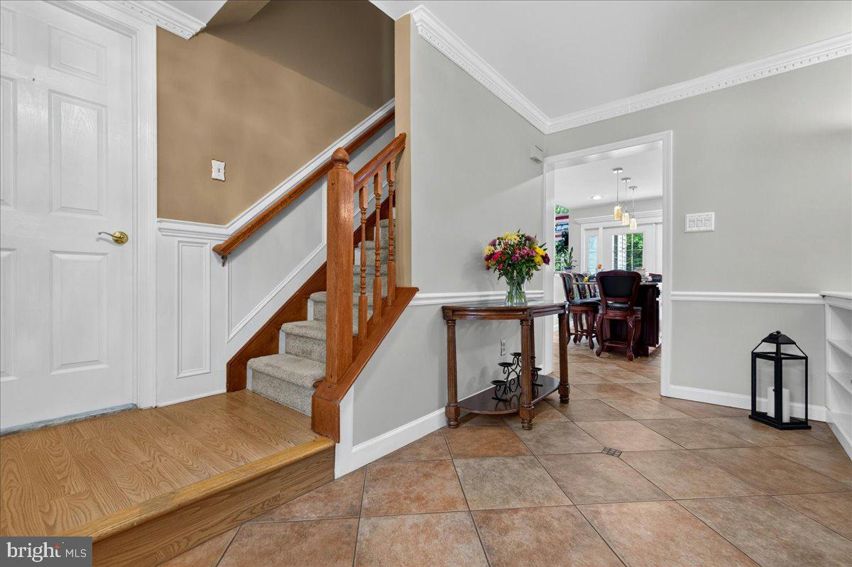 234 Tether Way Doylestown, PA 18901 - Photo 5 of 44 Foyer