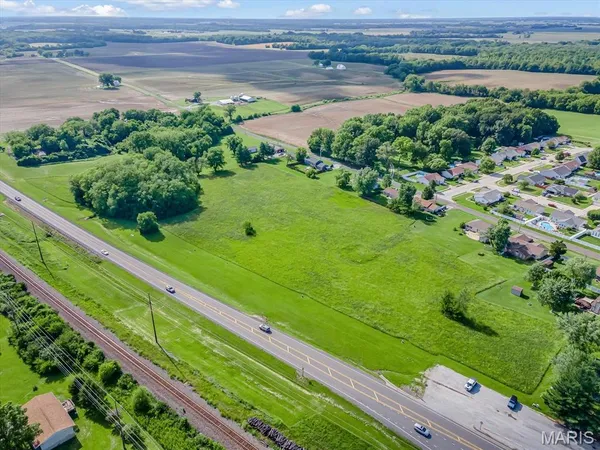 $1,170,000 | 0 Us 40 Hwy Street, St. Jacob, IL 62281