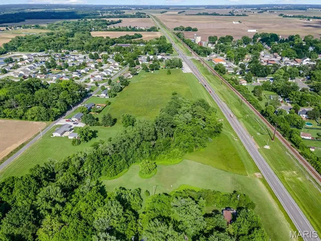 $1,170,000 | 0 Us 40 Hwy Street, St. Jacob, IL 62281