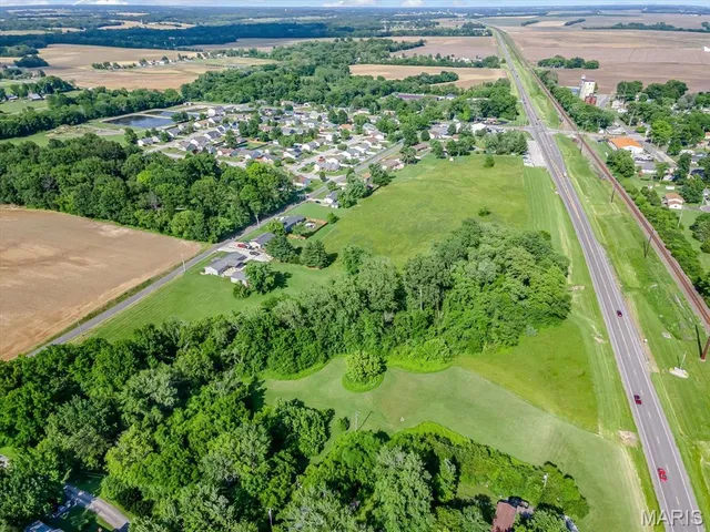 $1,170,000 | 0 Us 40 Hwy Street, St. Jacob, IL 62281