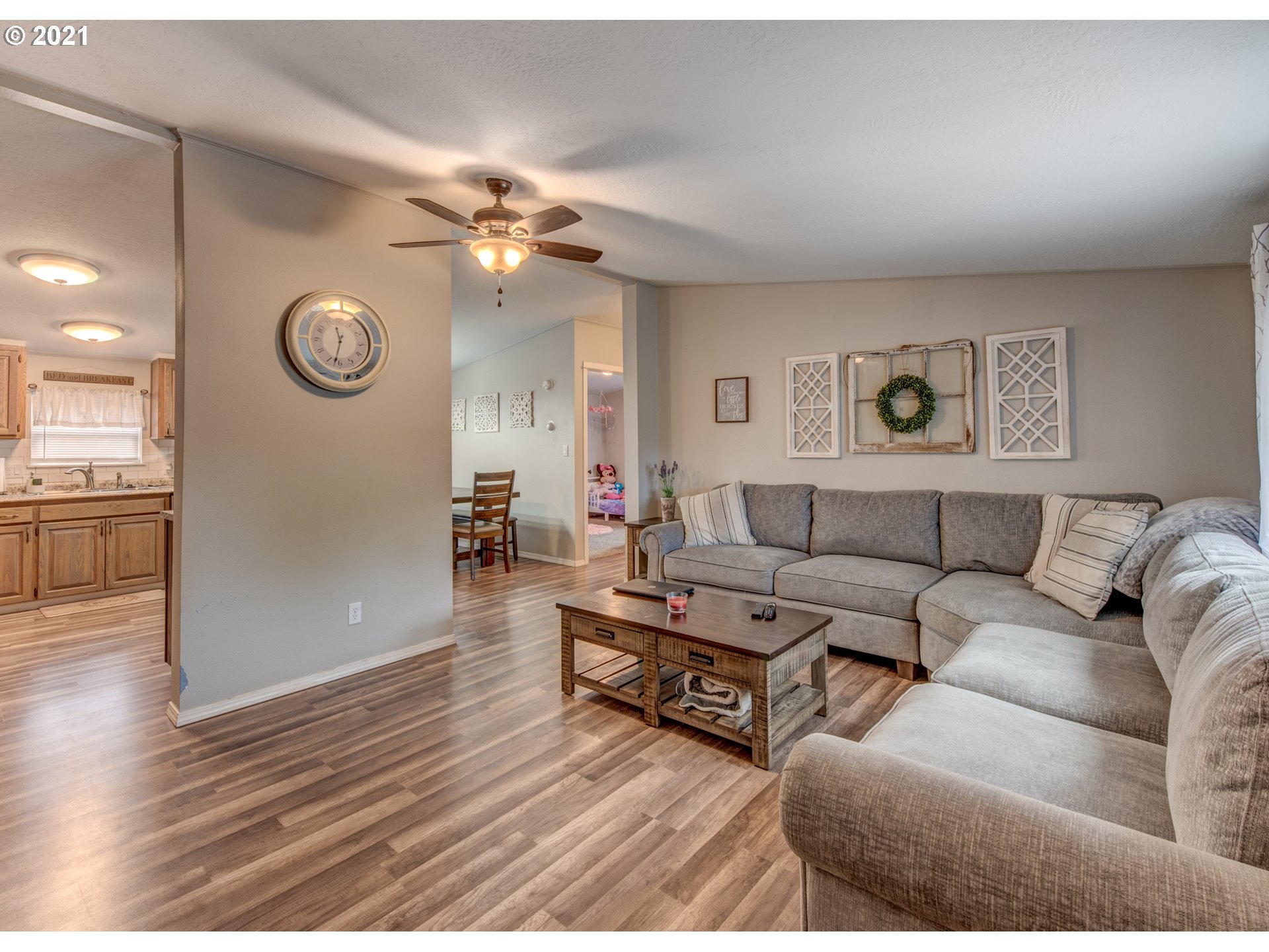1695 Bailey Hill Road Eugene, OR 97402 - Photo 3 of 18 Gallery Image 3